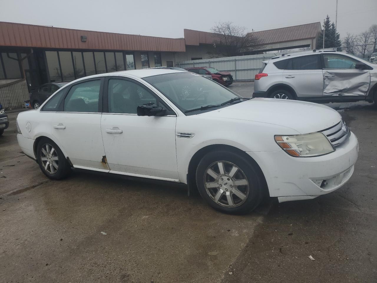 2008 Ford Taurus - Image 4