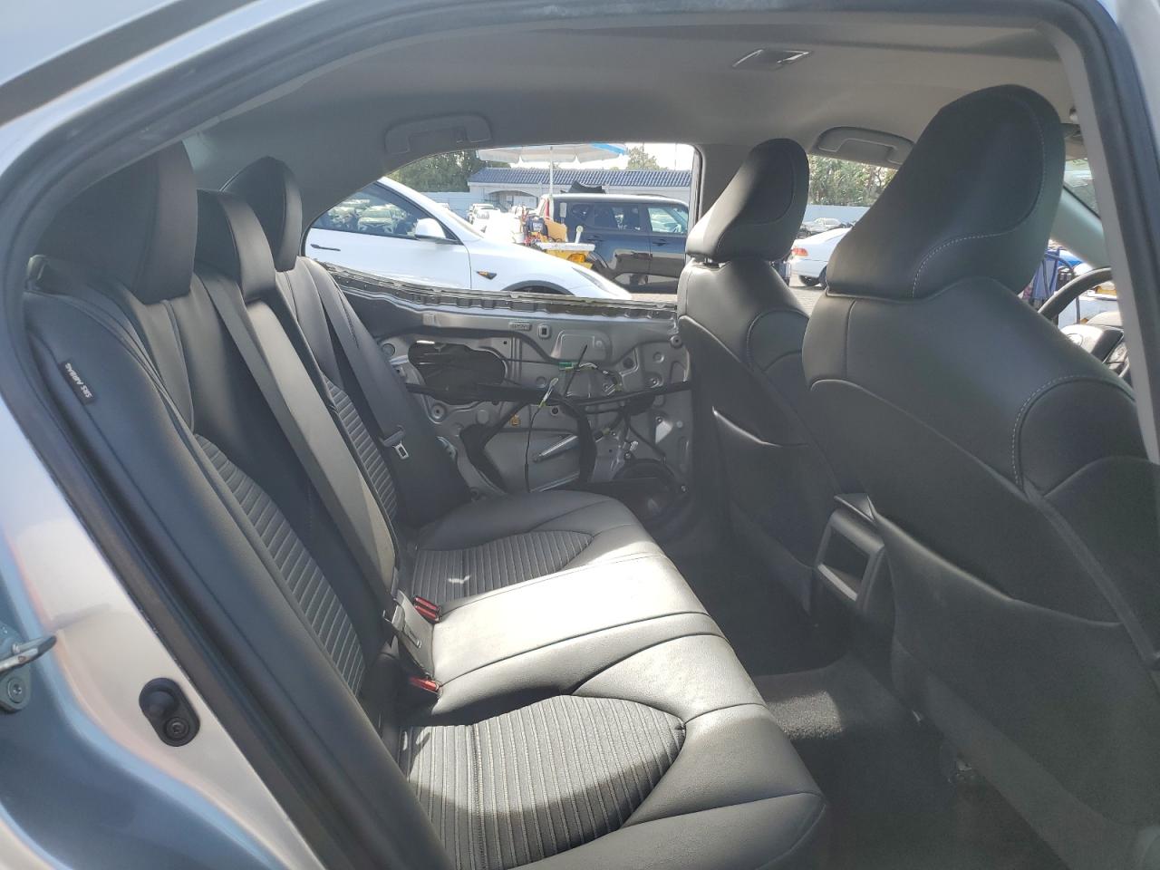 2020 Toyota Camry - Image 10