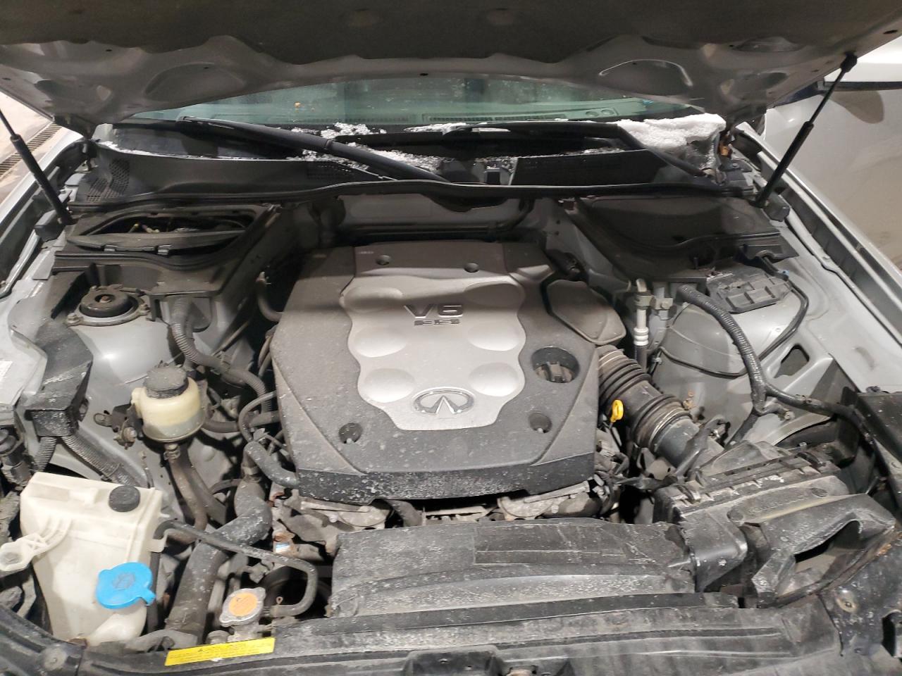 2006 Infiniti FX - Image 11