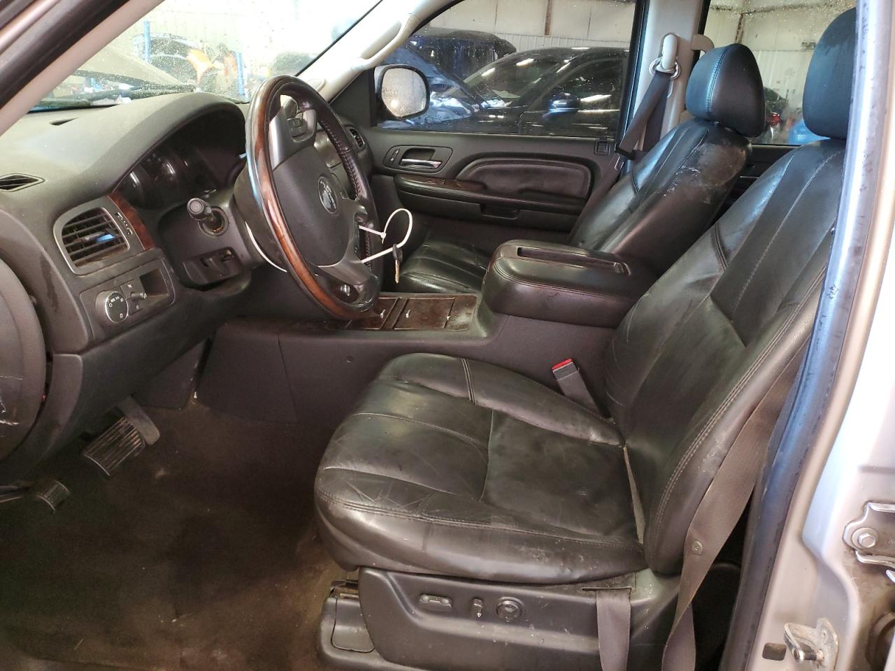 2007 GMC Yukon - Image 7
