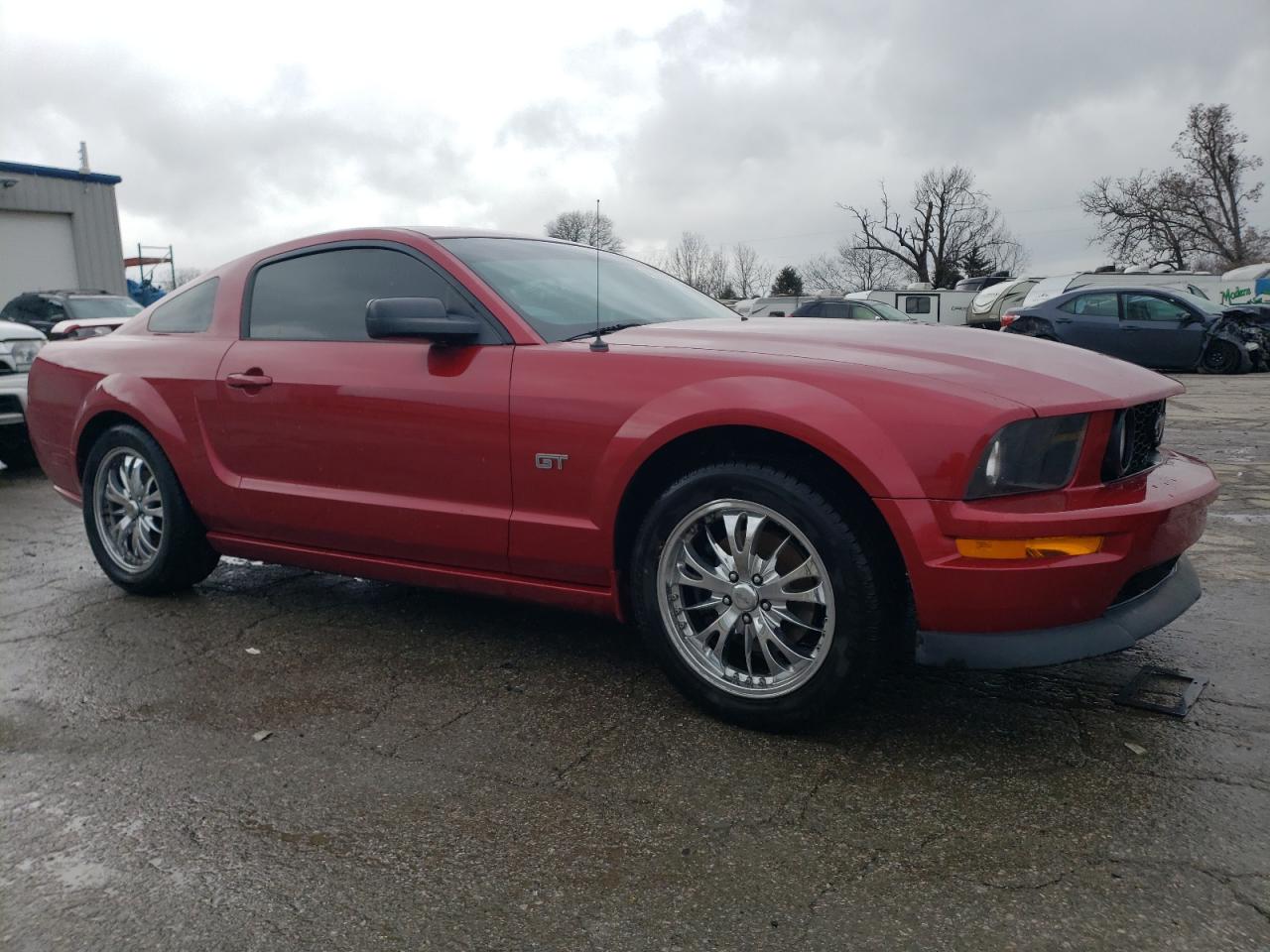 2005 Ford Mustang - Image 4