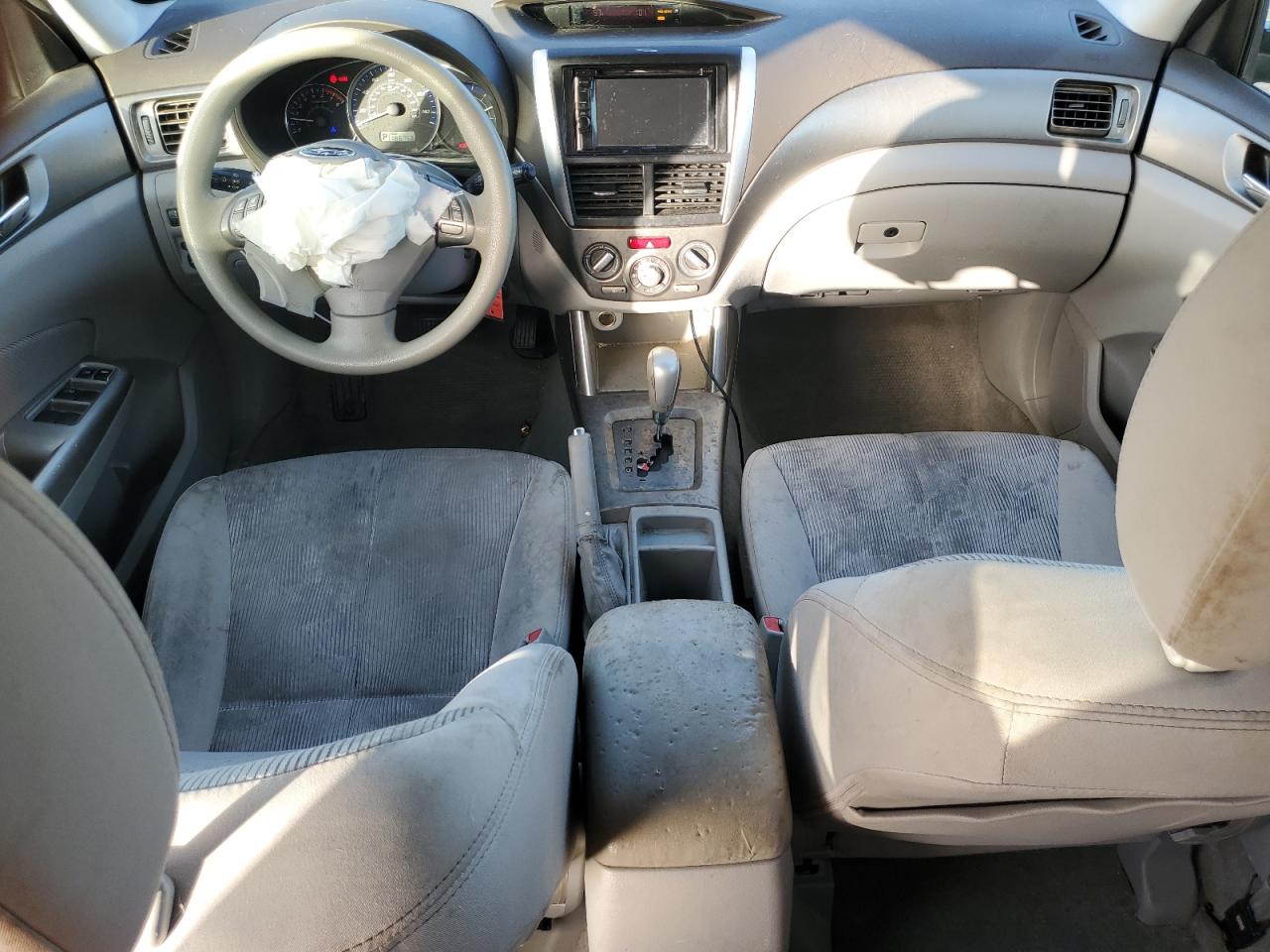 2010 Subaru Forester - Image 8