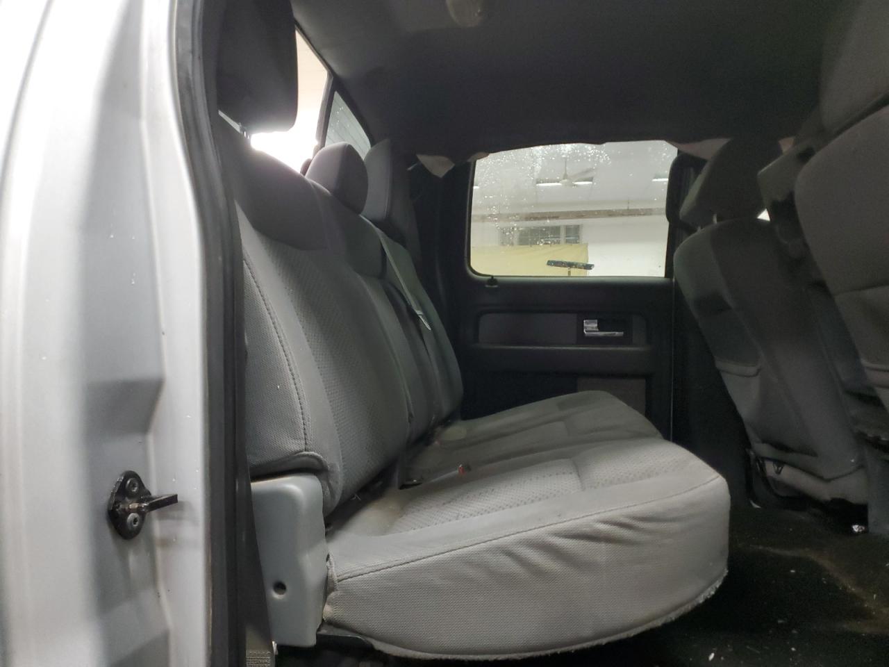 2013 Ford F-150 - Image 10