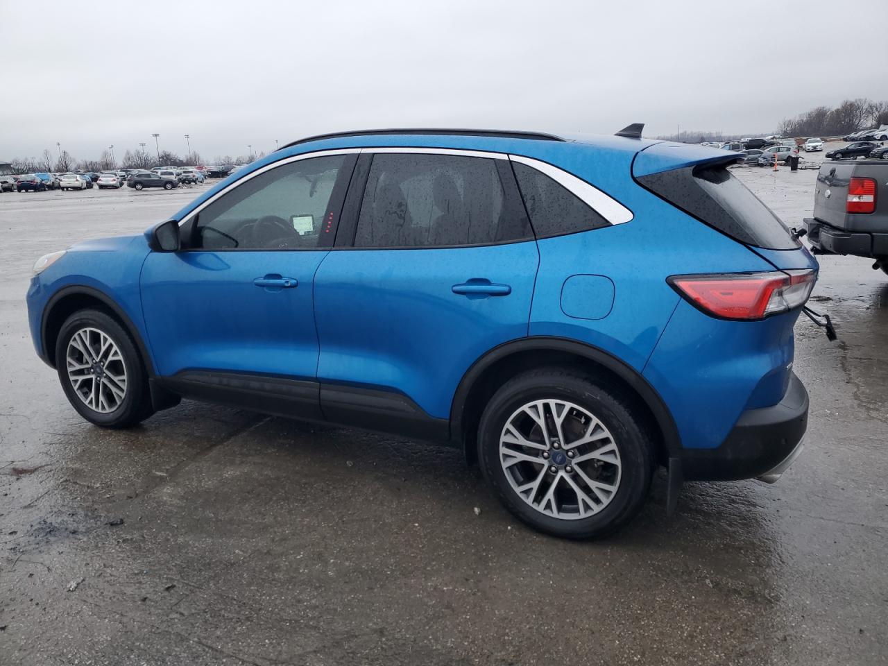 2020 Ford Escape - Image 2