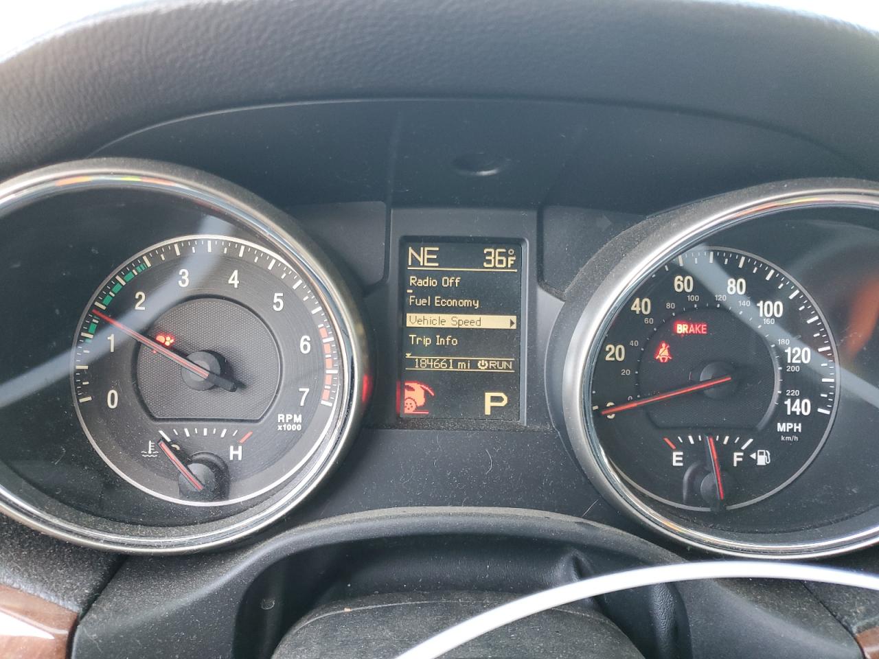 2011 Jeep Grand Cherokee - Image 9