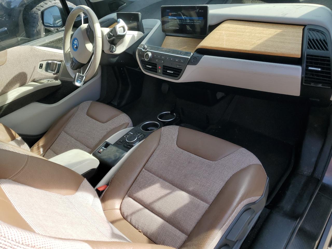 2018 BMW i3 - Image 8