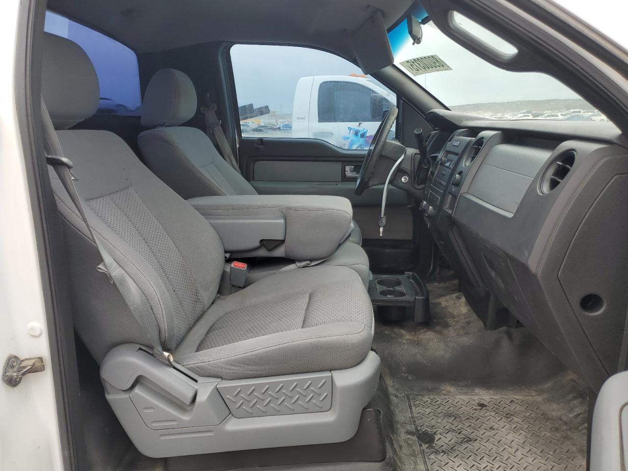 2013 Ford F-150 - Image 10