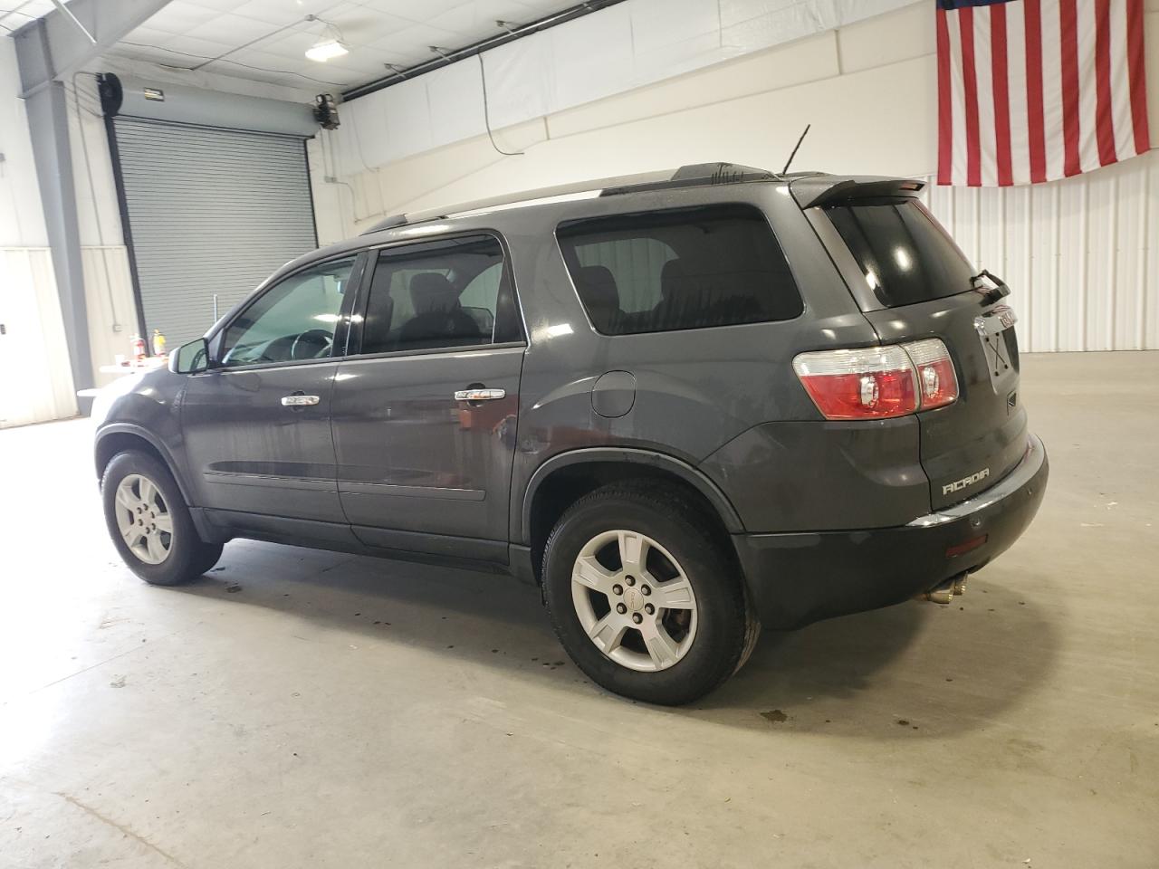 2011 GMC Acadia - Image 2