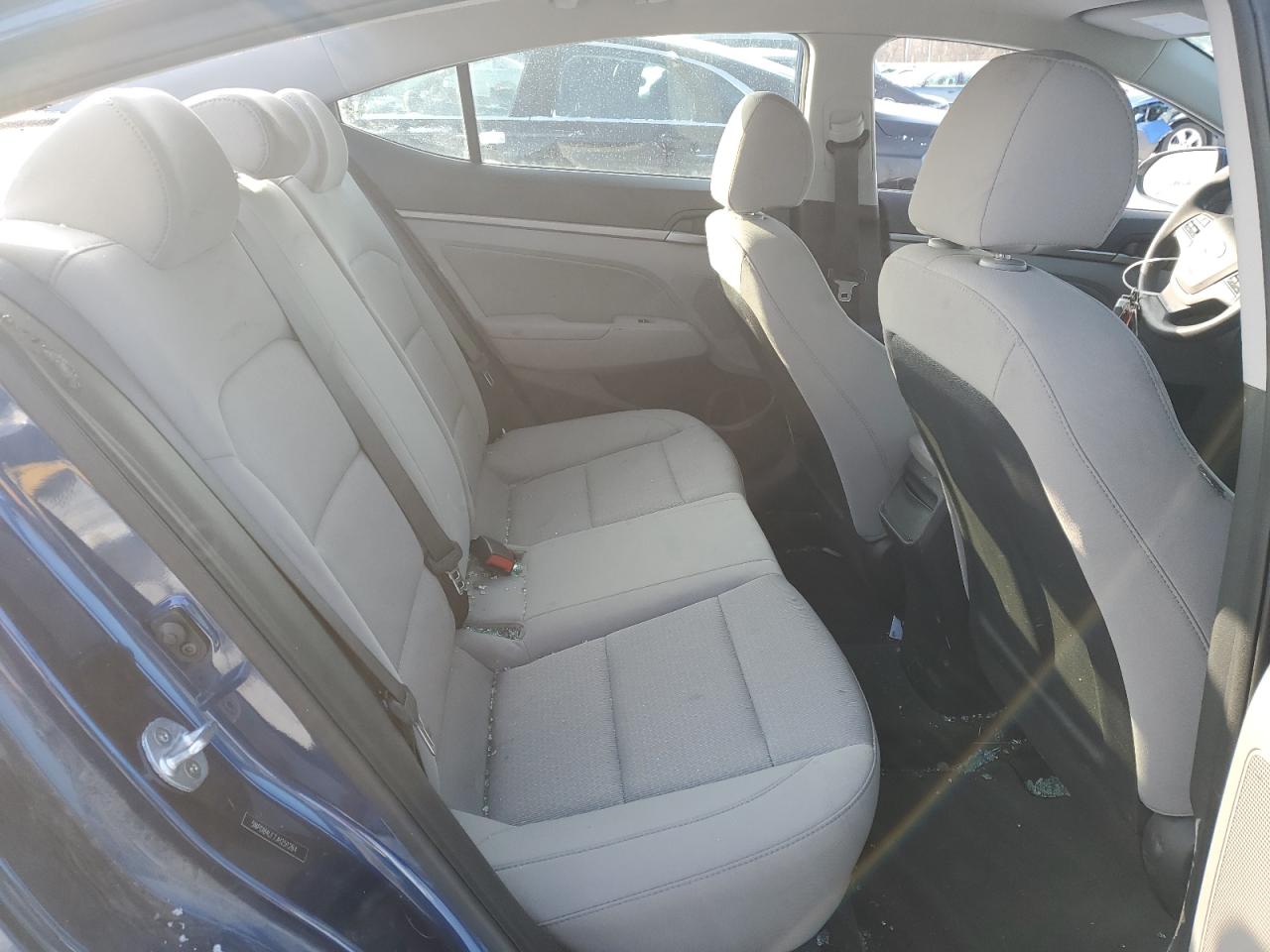 2018 Hyundai Elantra - Image 10