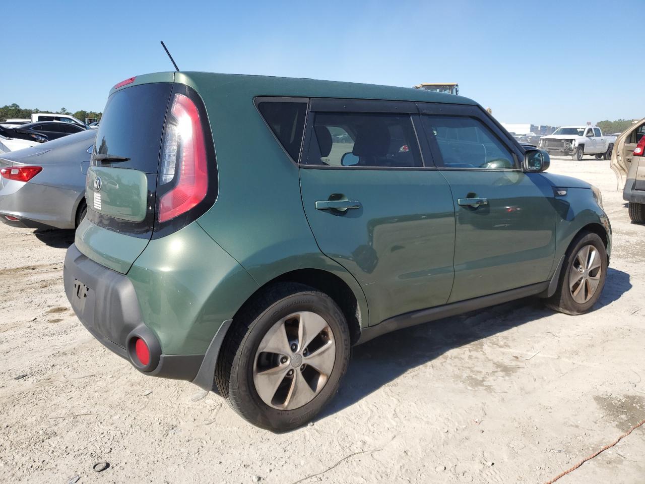 VIN KNDJN2A24E7000857 2014 KIA SOUL no.3