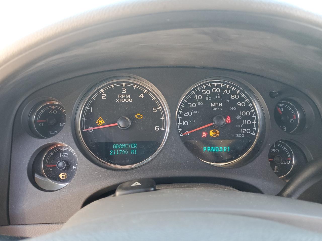 2007 Chevrolet Suburban - Image 9