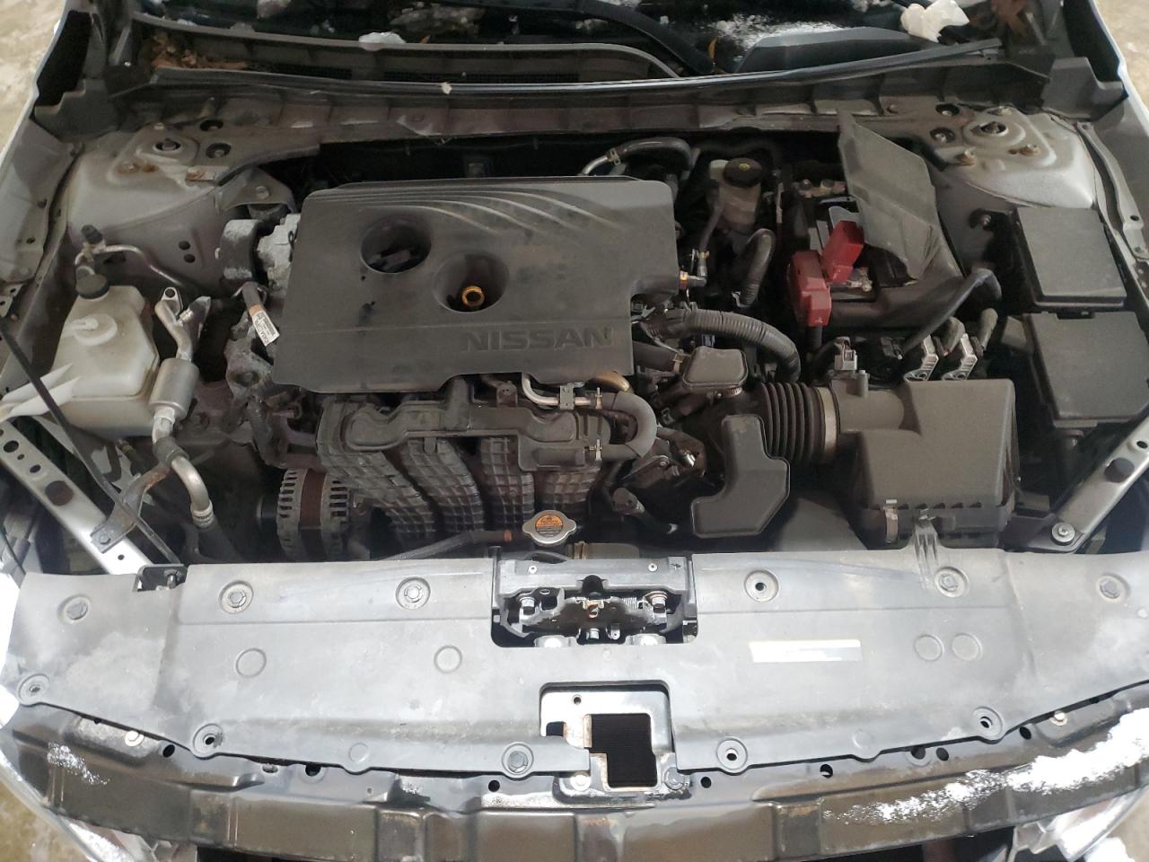 2020 Nissan Altima - Image 11