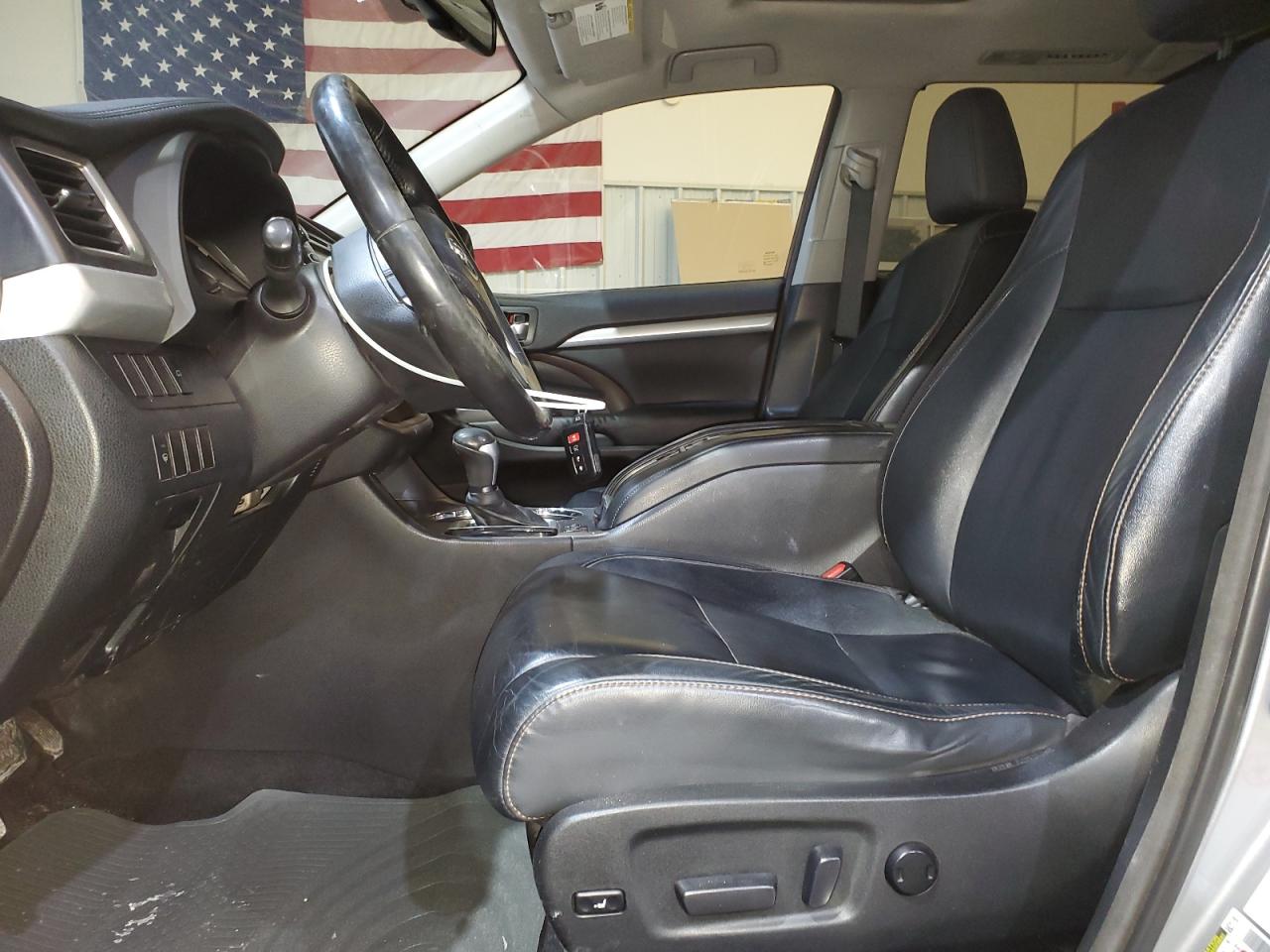 2014 Toyota Highlander - Image 7