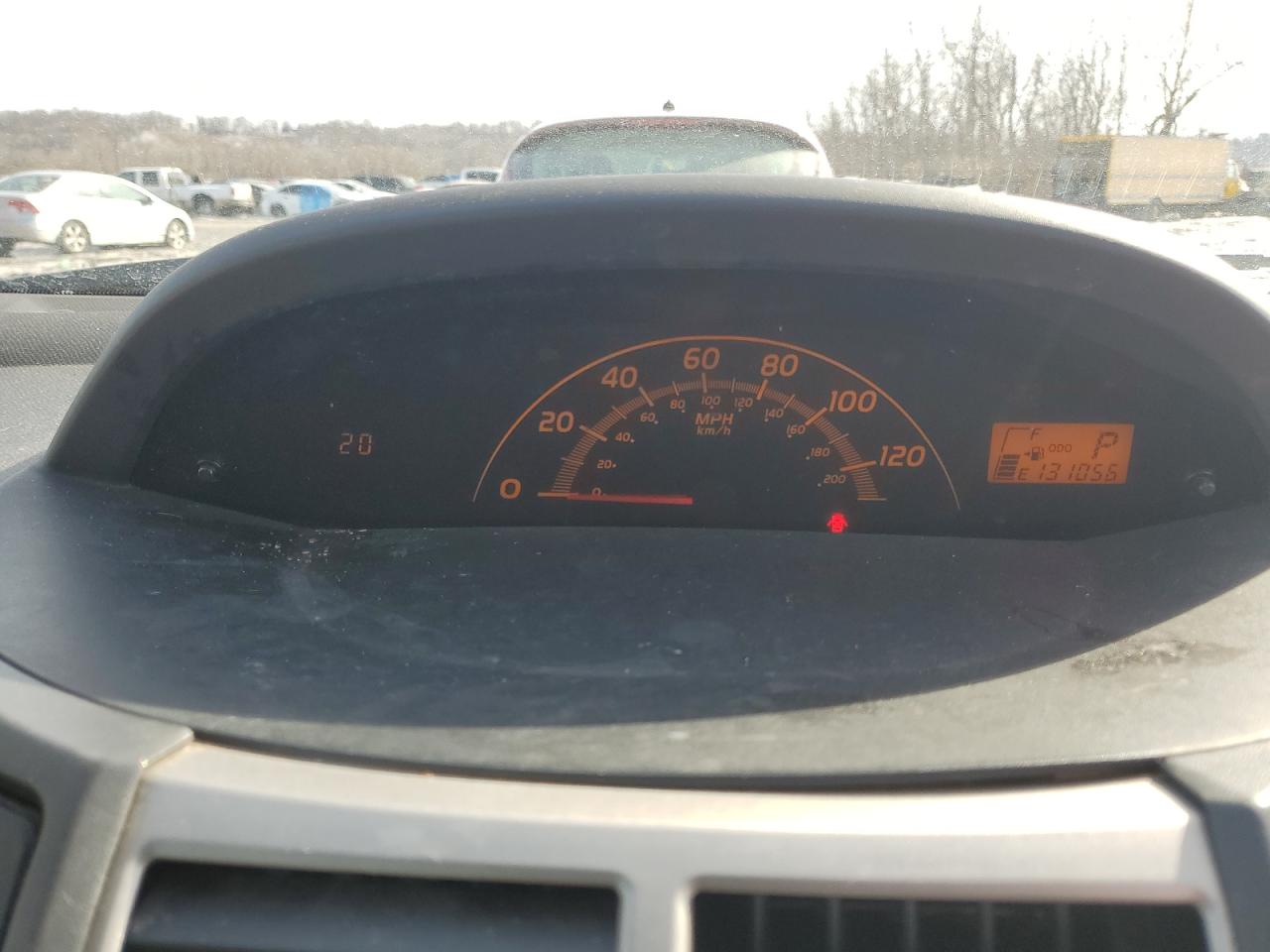 2010 Toyota Yaris - Image 9