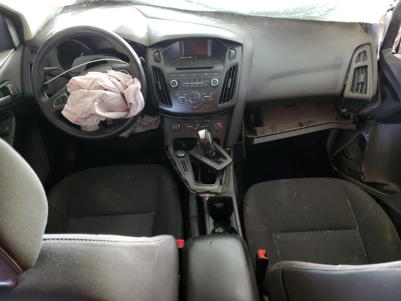 2015 Ford Focus - Image 8