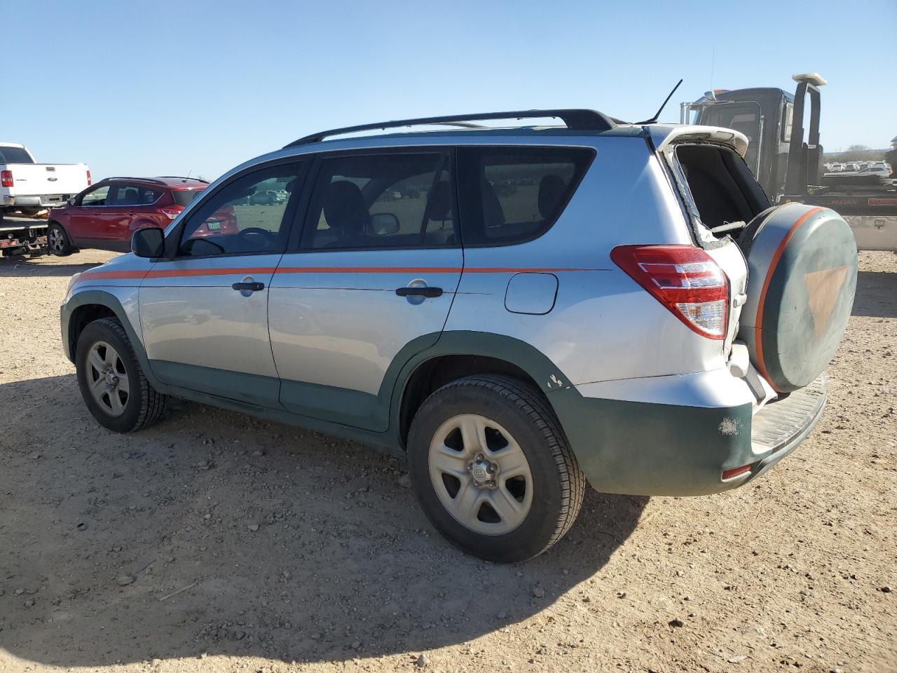 2012 Toyota RAV 4 - Image 2