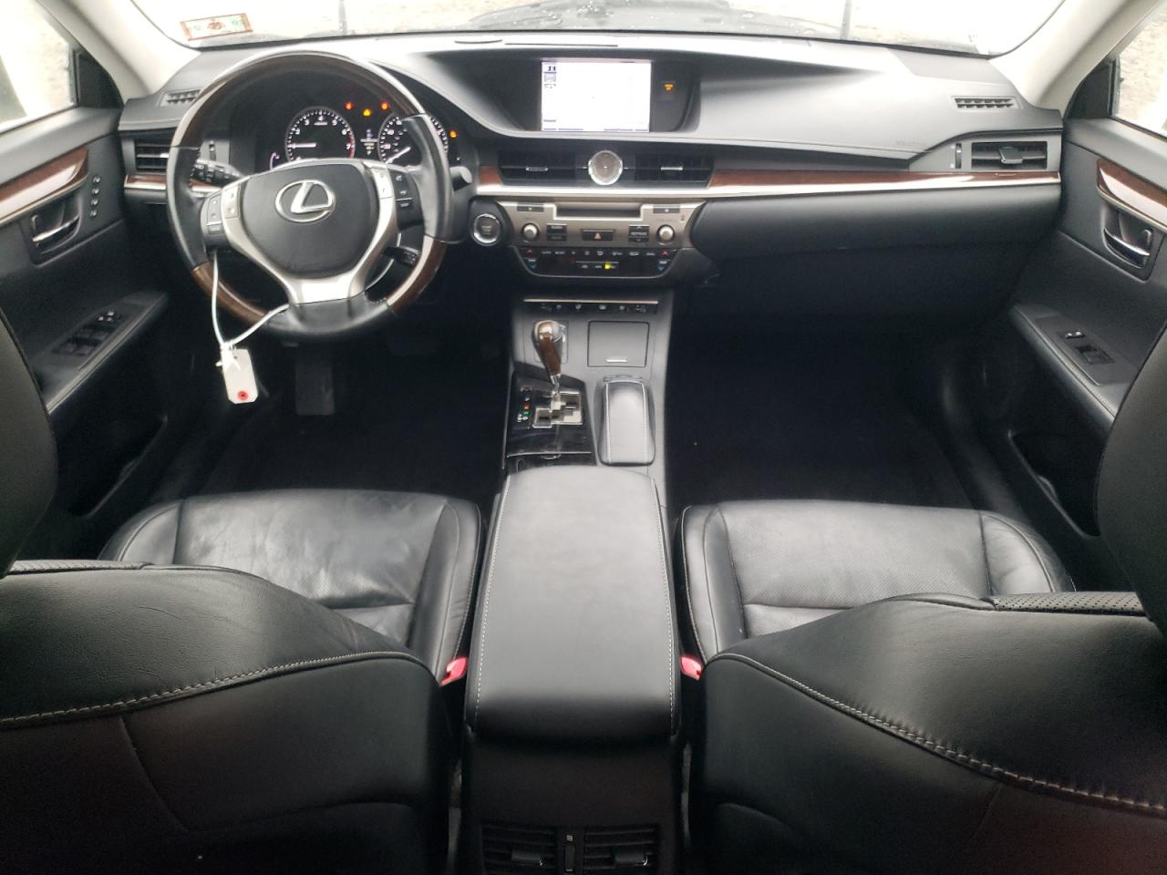 2014 Lexus ES - Image 8