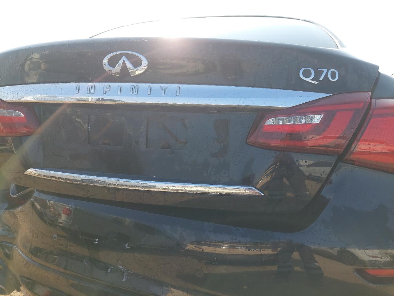 JNKBY1AP9JM370018 - 2018 INFINITI Q70 - #88608025
