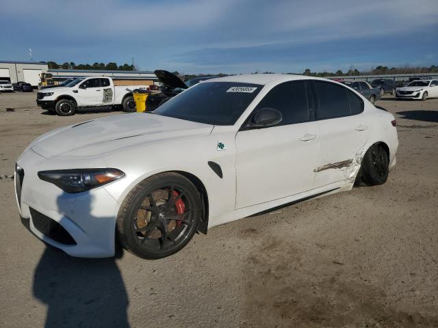 2019 Alfa Romeo Giulia Quadrifoglio