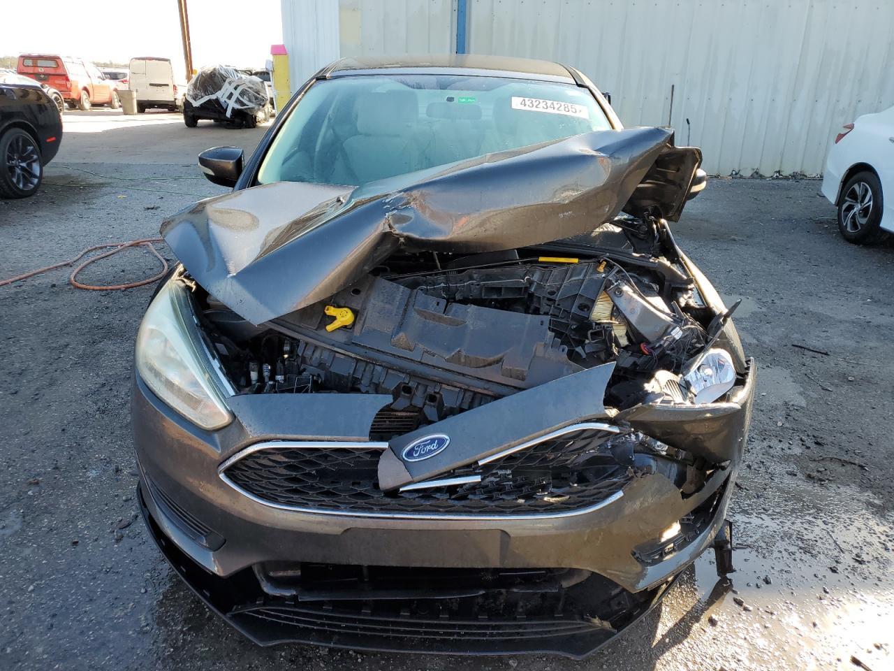 2015 Ford Focus - Image 5