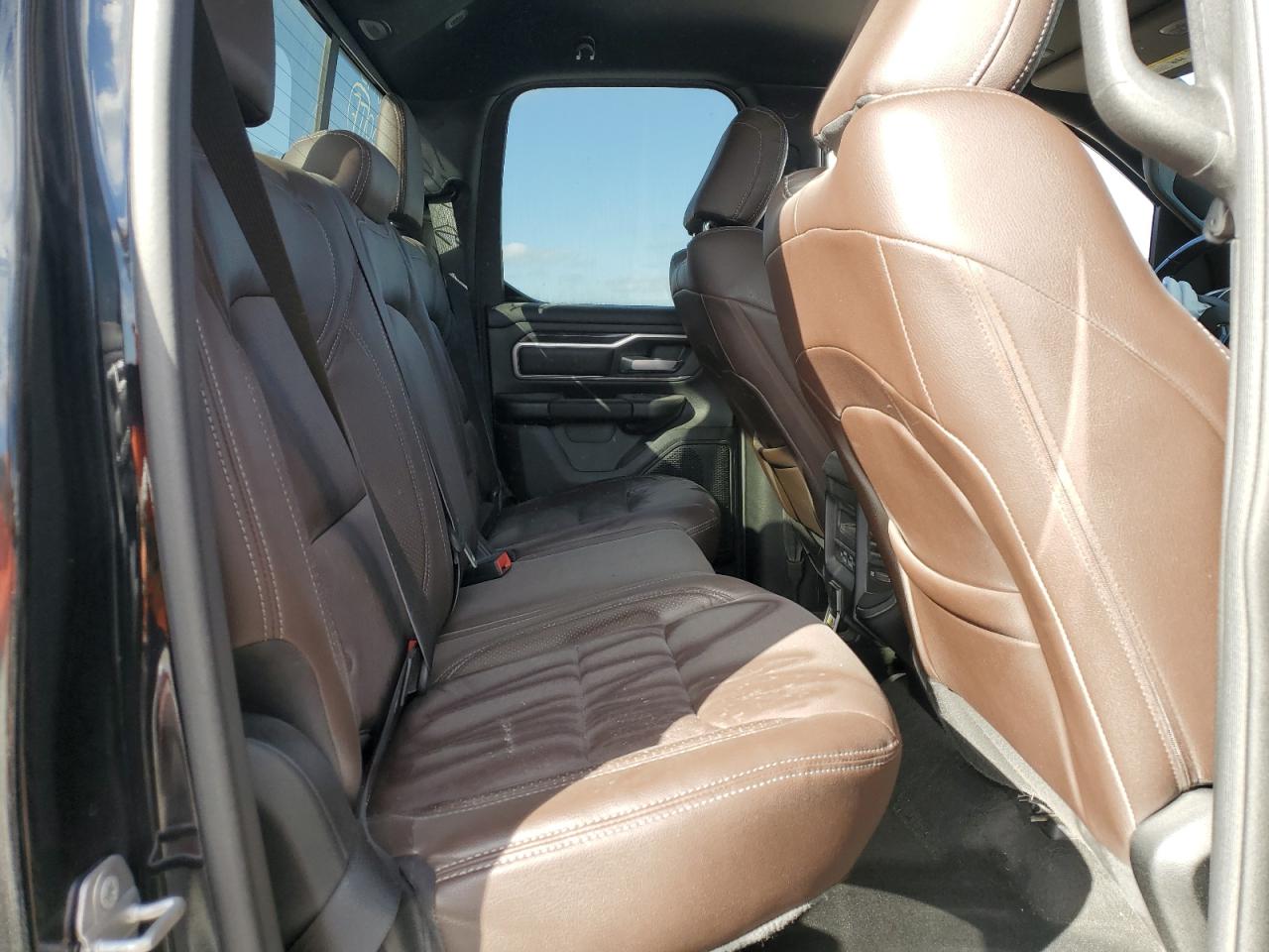2022 RAM 1500 - Image 10