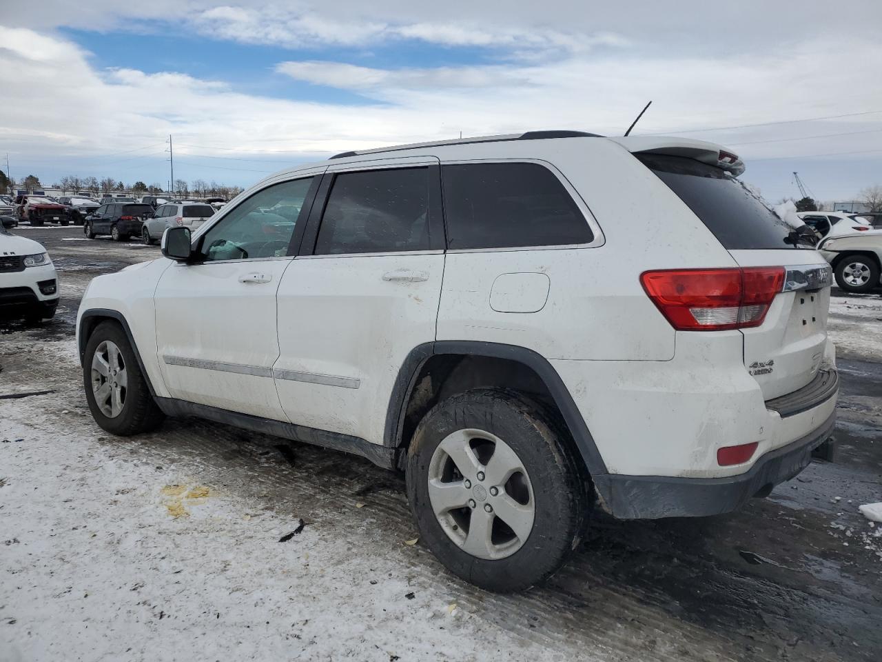 2013 Jeep Grand Cherokee - Image 2