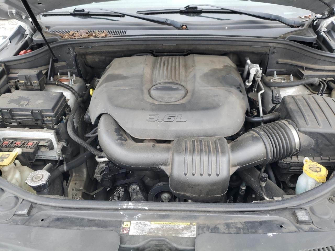 2011 Jeep Grand Cherokee - Image 12