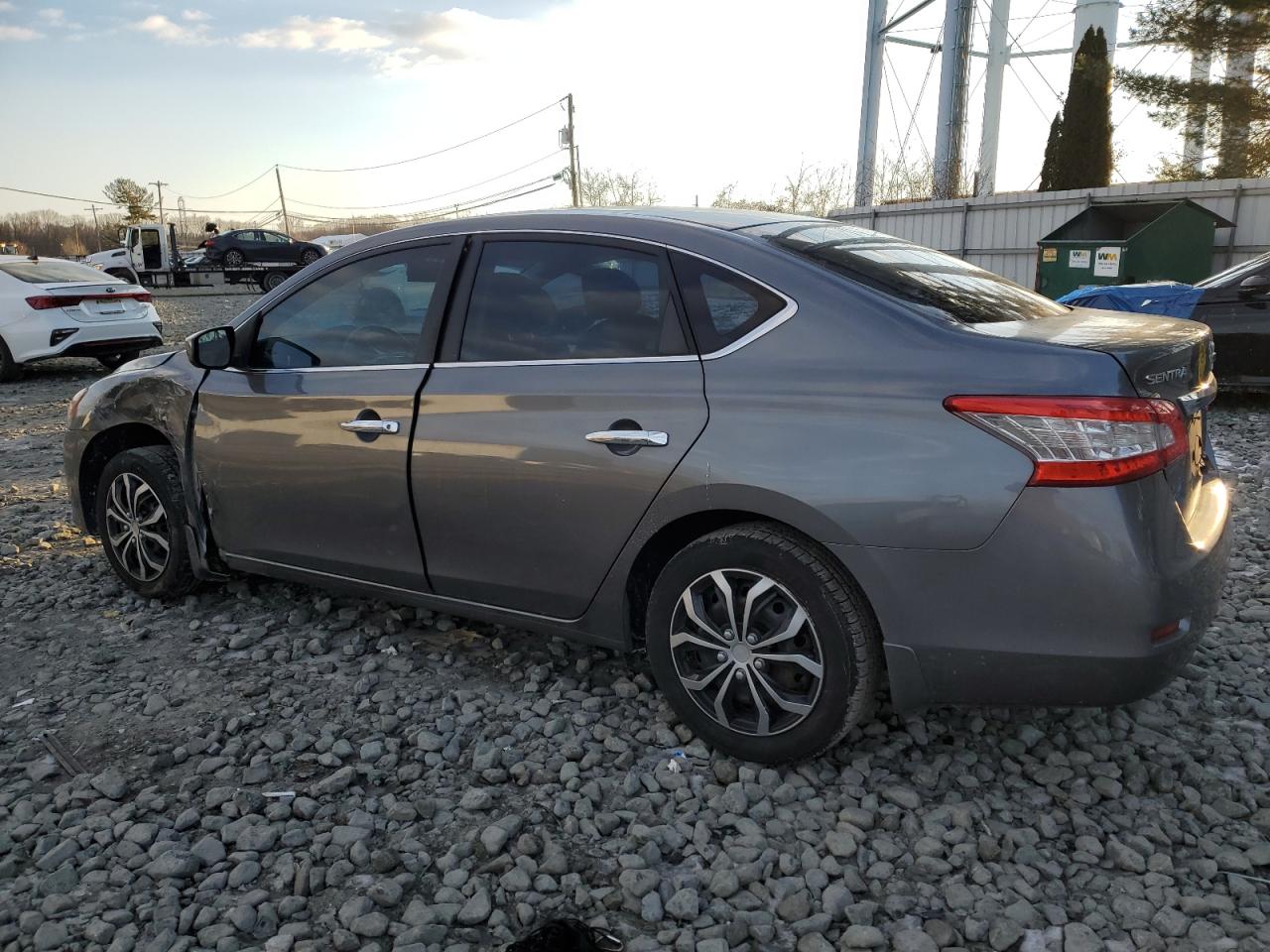 2015 Nissan Sentra - Image 2