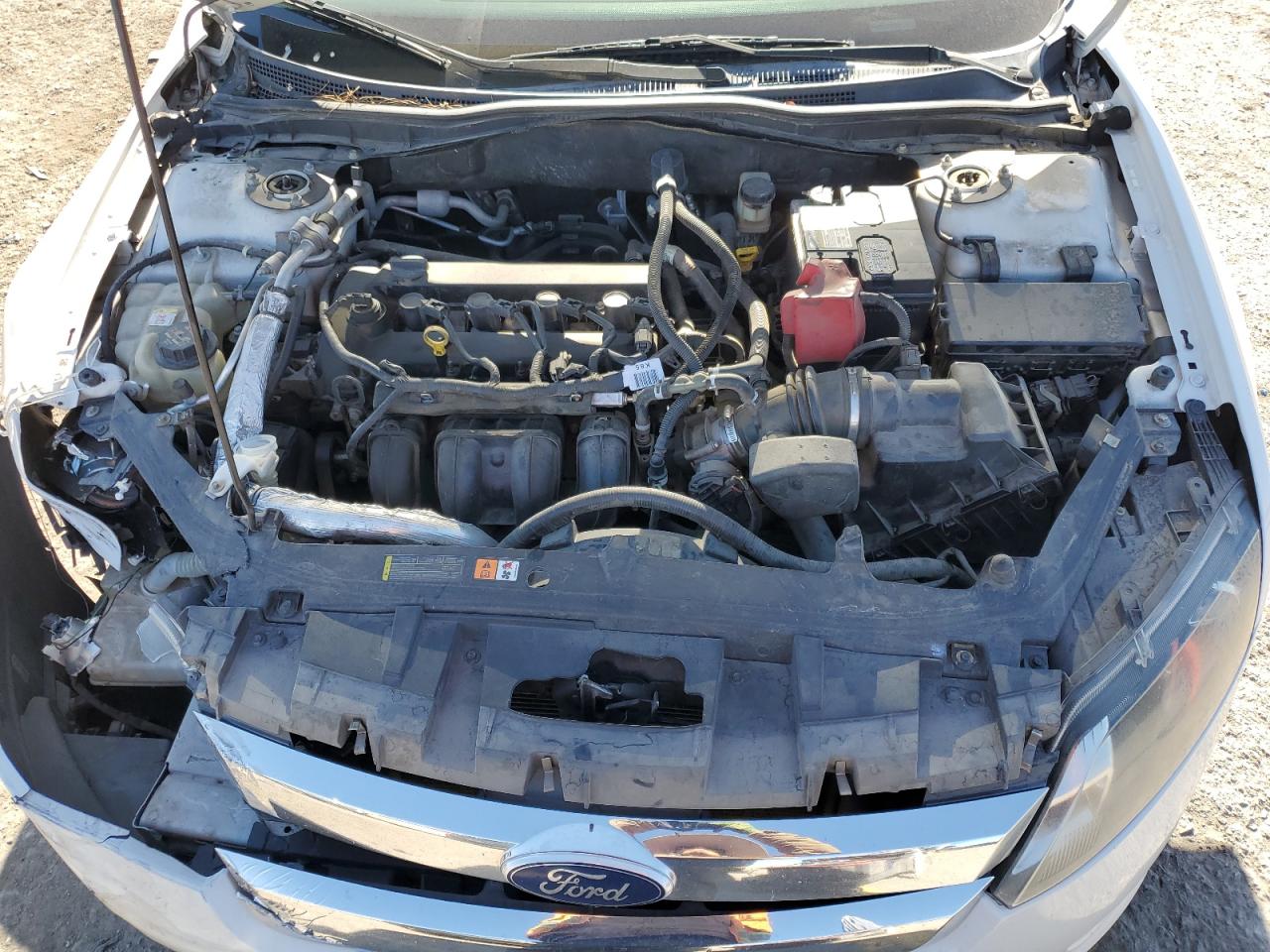 2010 Ford Fusion - Image 12