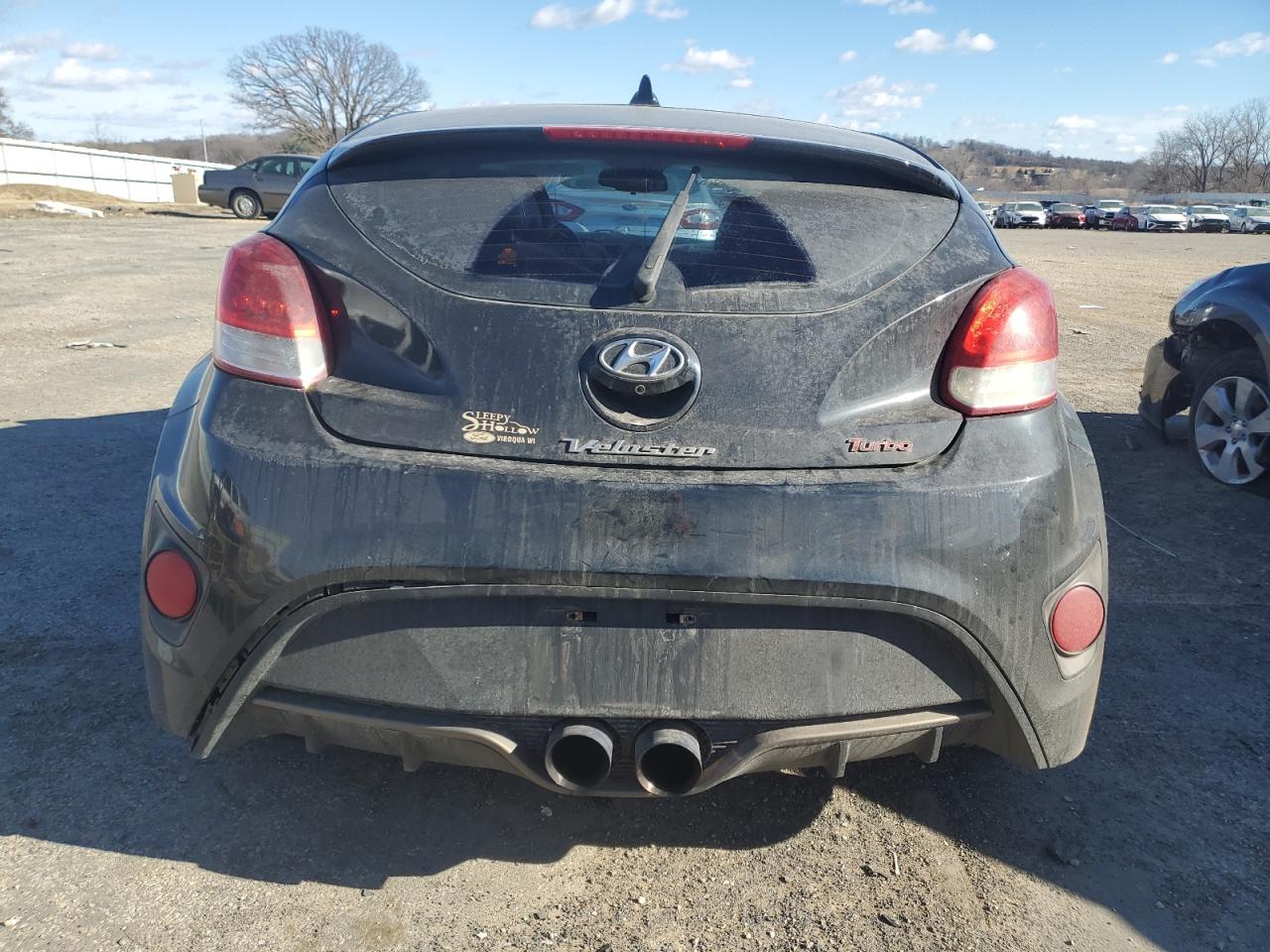 2016 Hyundai Veloster - Image 6