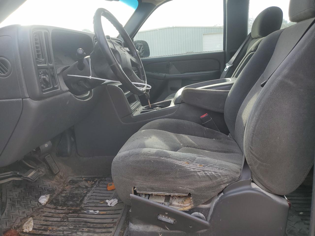 2003 Chevrolet Silverado - Image 7