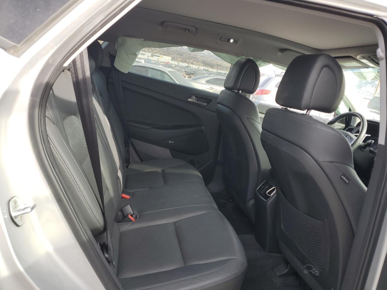 2017 Hyundai Tucson - Image 11