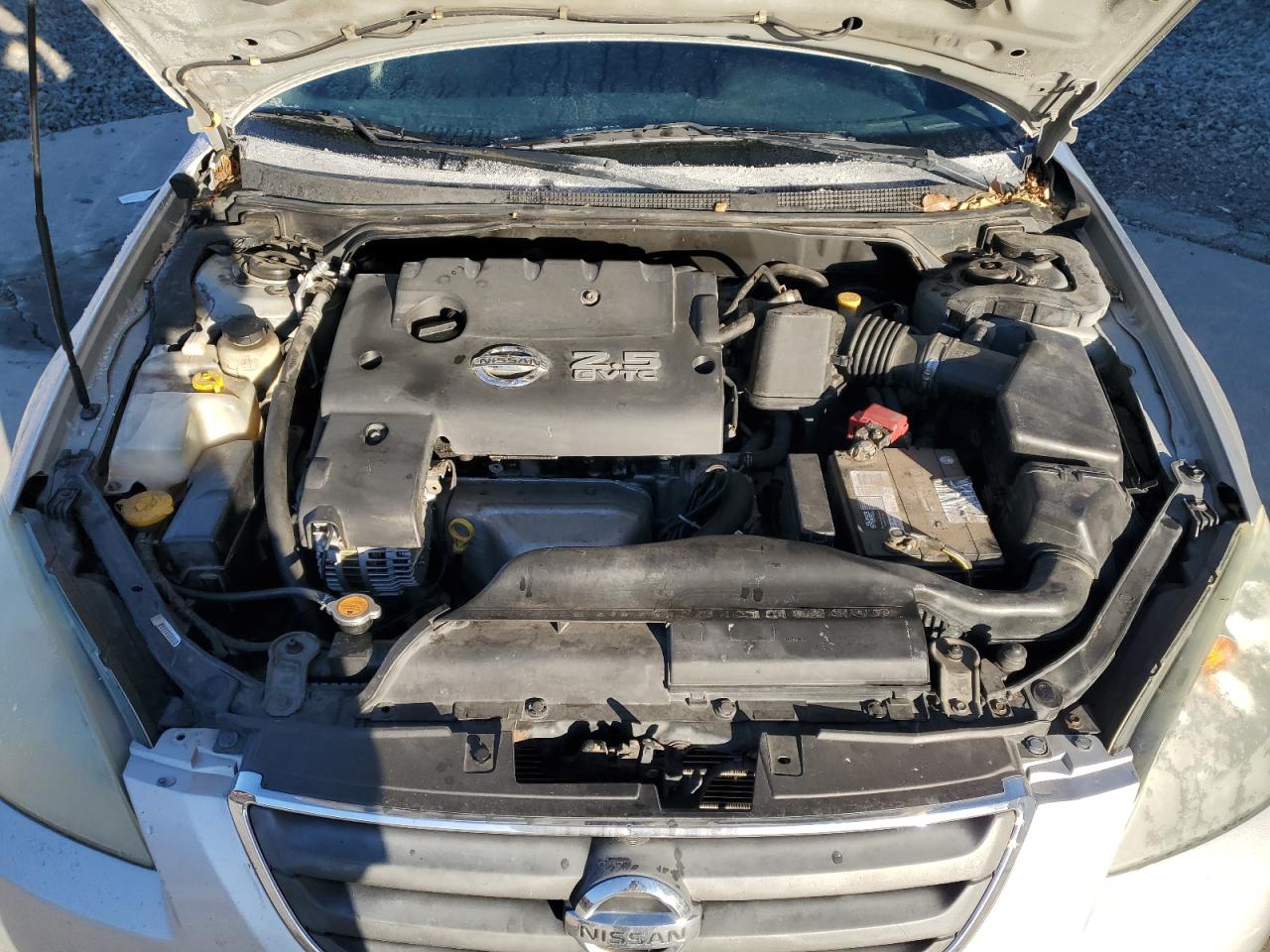 2003 Nissan Altima - Image 12