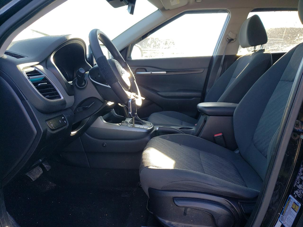 2023 Kia Seltos - Image 7