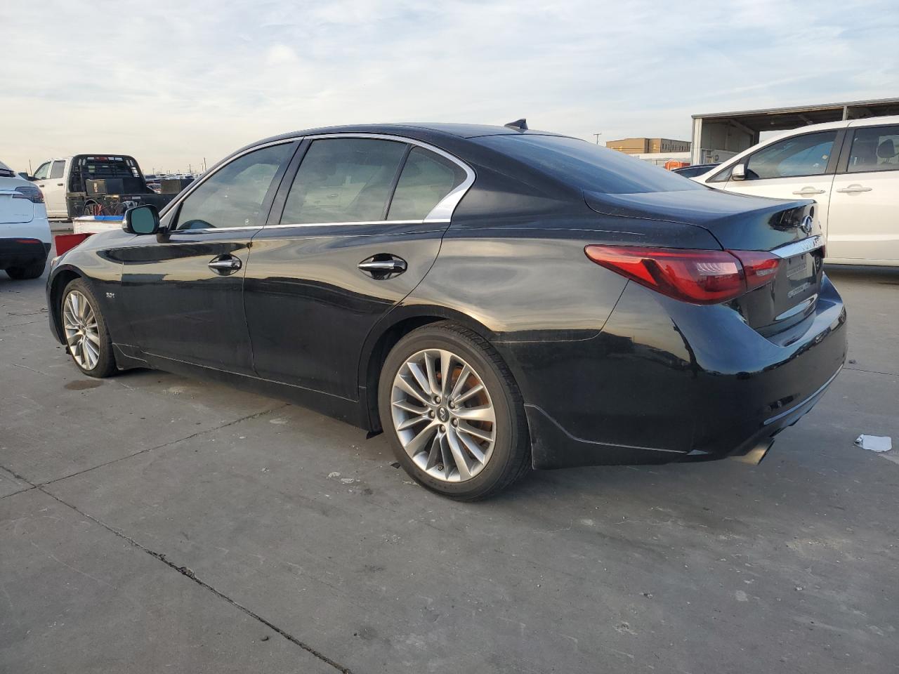 2018 Infiniti Q50 - Image 2