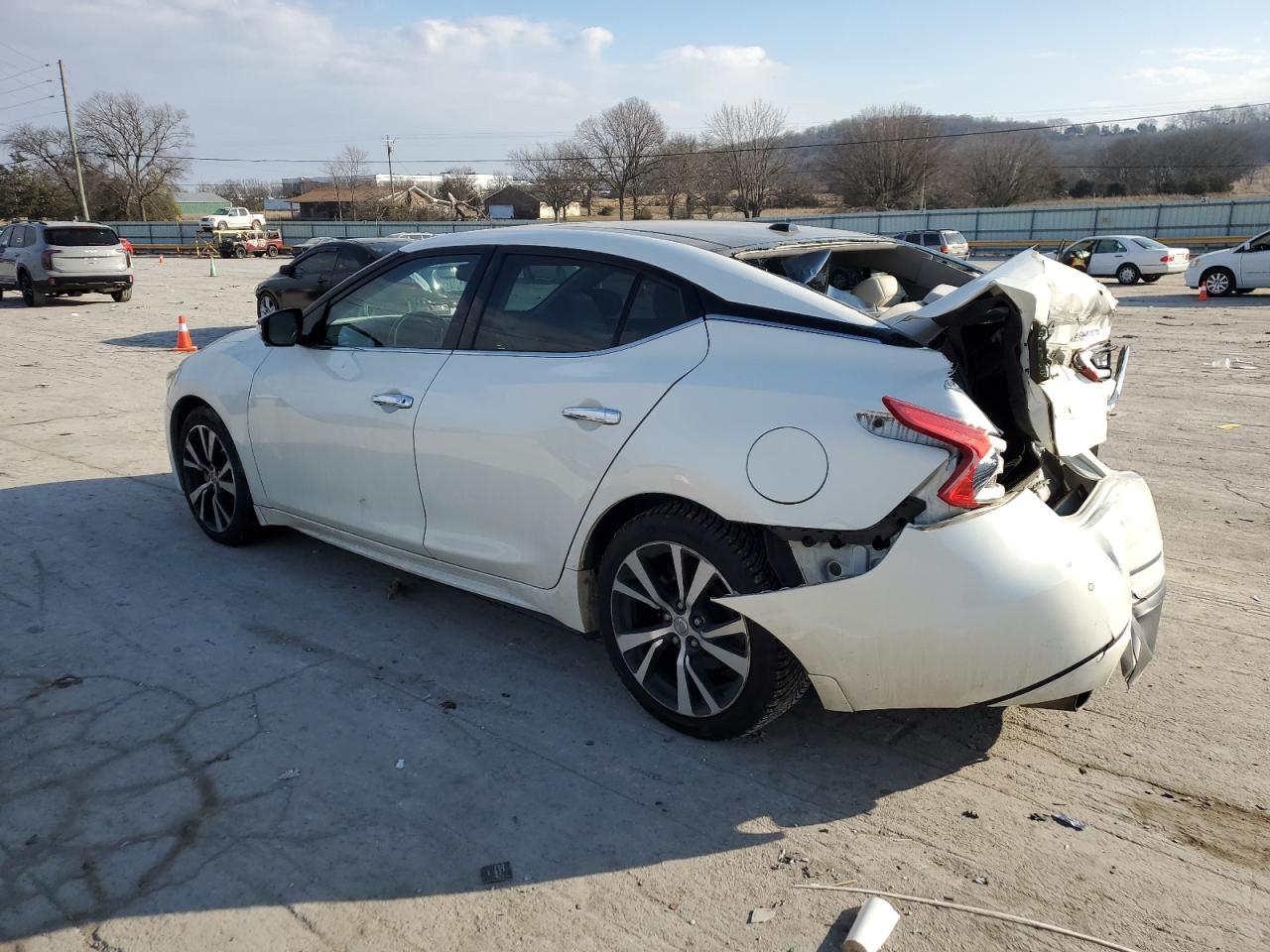 2018 Nissan Maxima - Image 2
