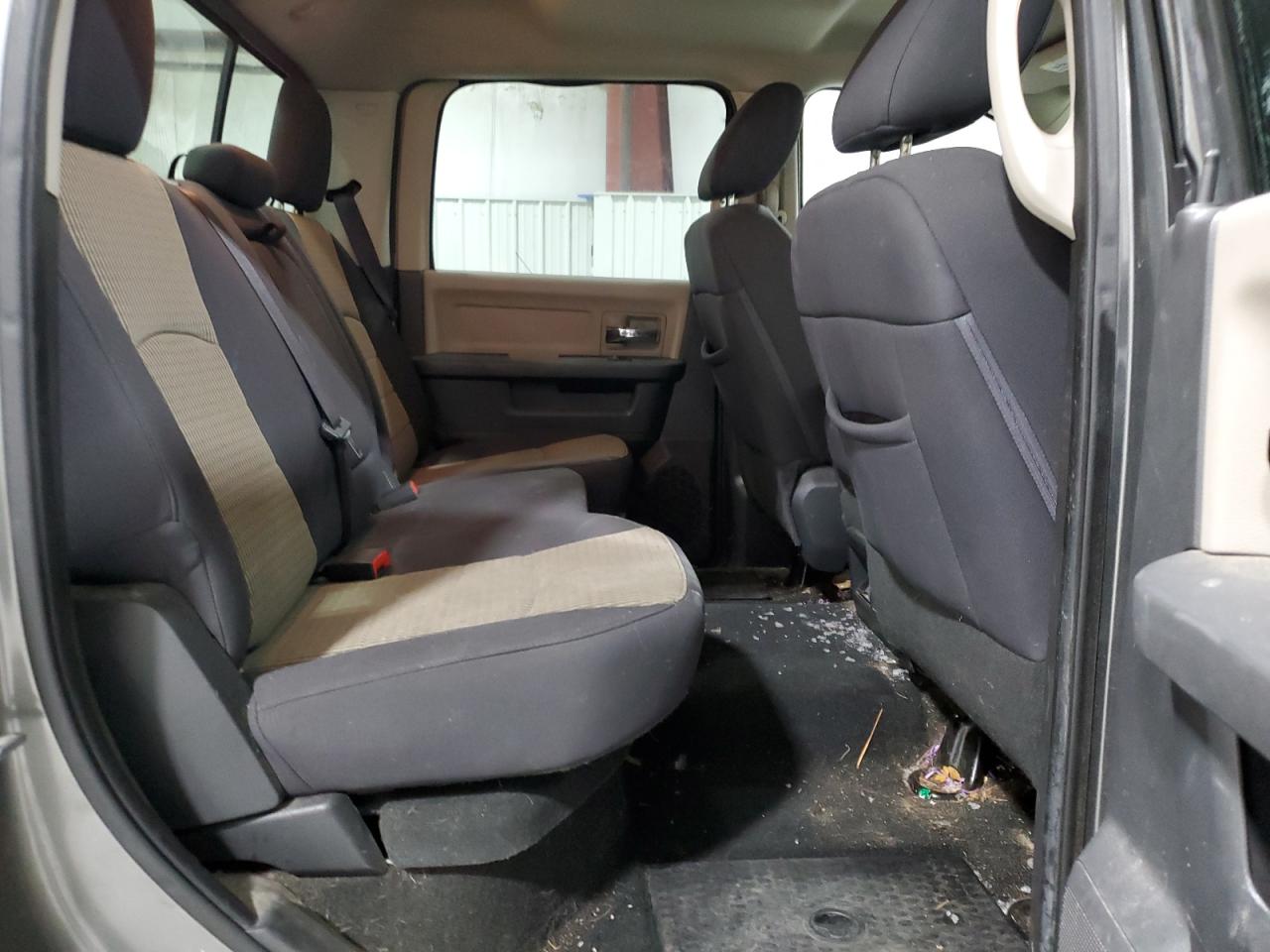 2012 Dodge RAM - Image 10