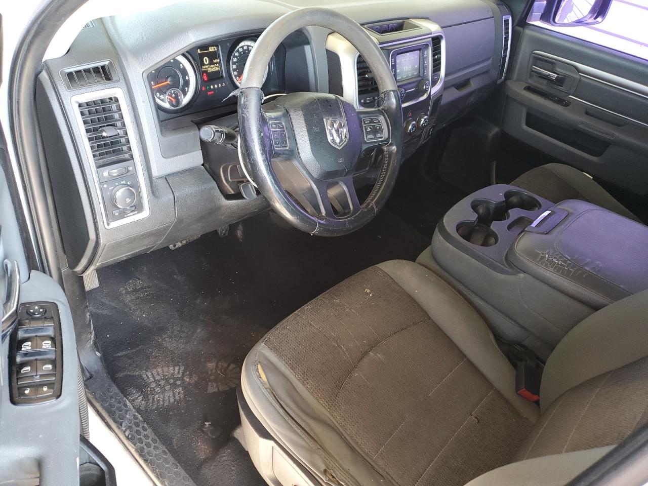 2015 RAM 1500 - Image 8