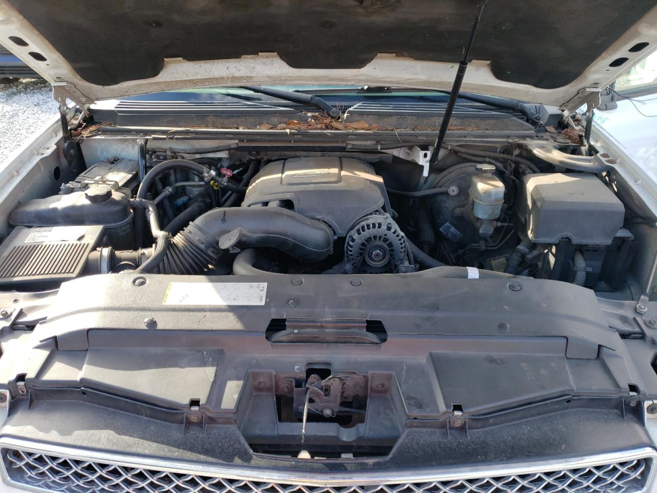 2007 Chevrolet Suburban - Image 12