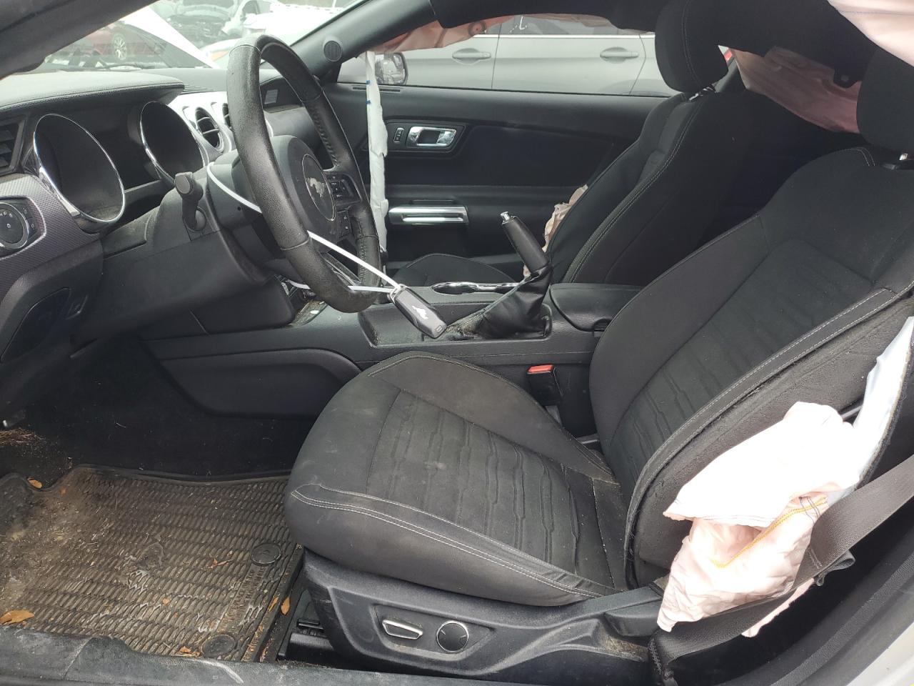 2015 Ford Mustang - Image 7