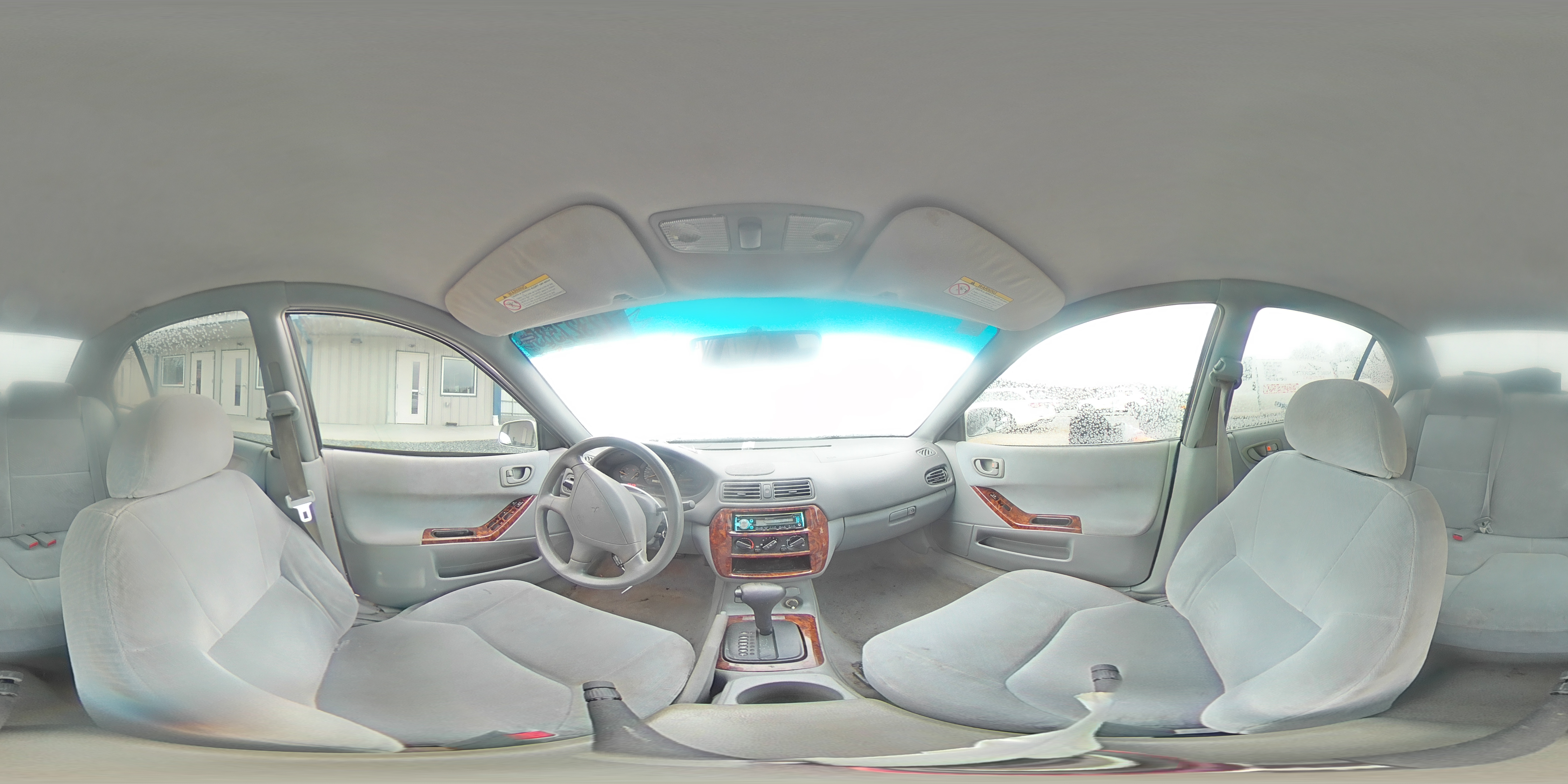 2001 Mitsubishi Galant - Image 12
