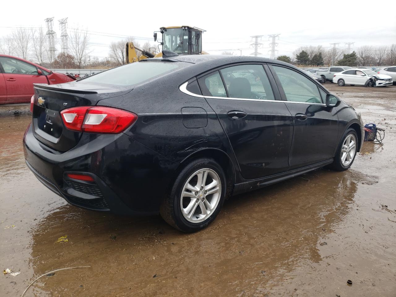 2018 Chevrolet Cruze - Image 3