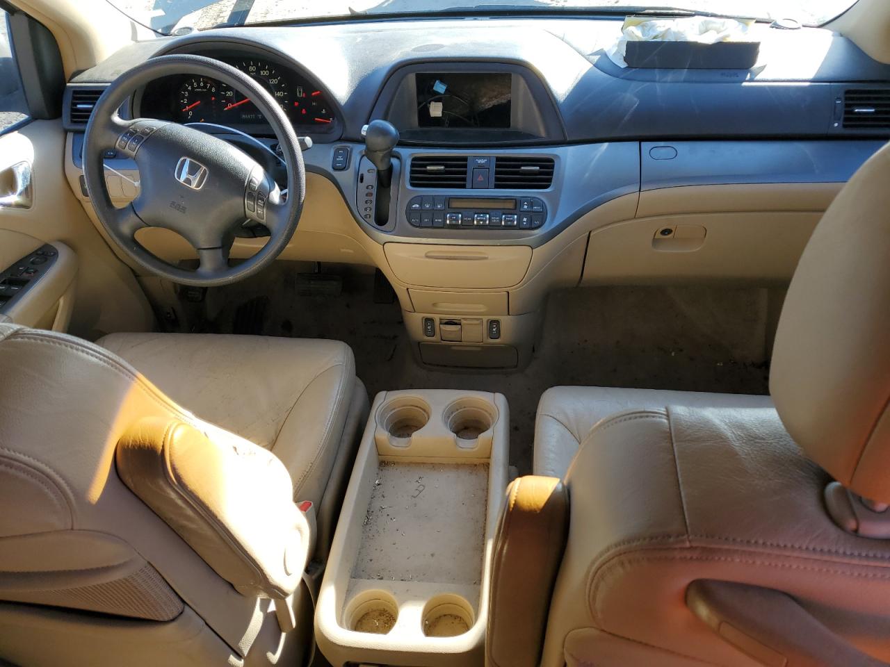 2005 Honda Odyssey - Image 8
