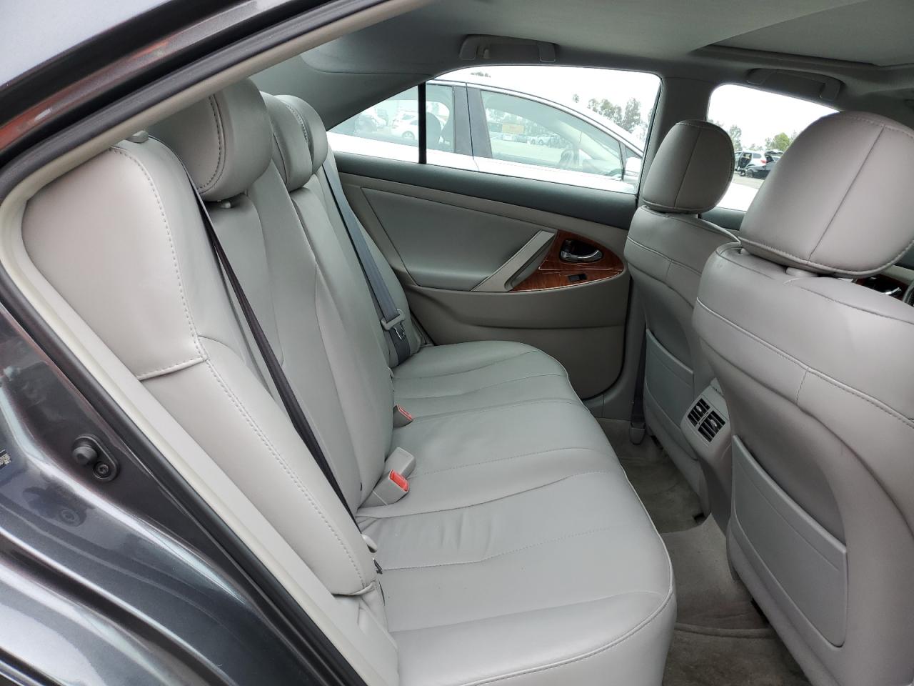 2008 Toyota Camry - Image 10