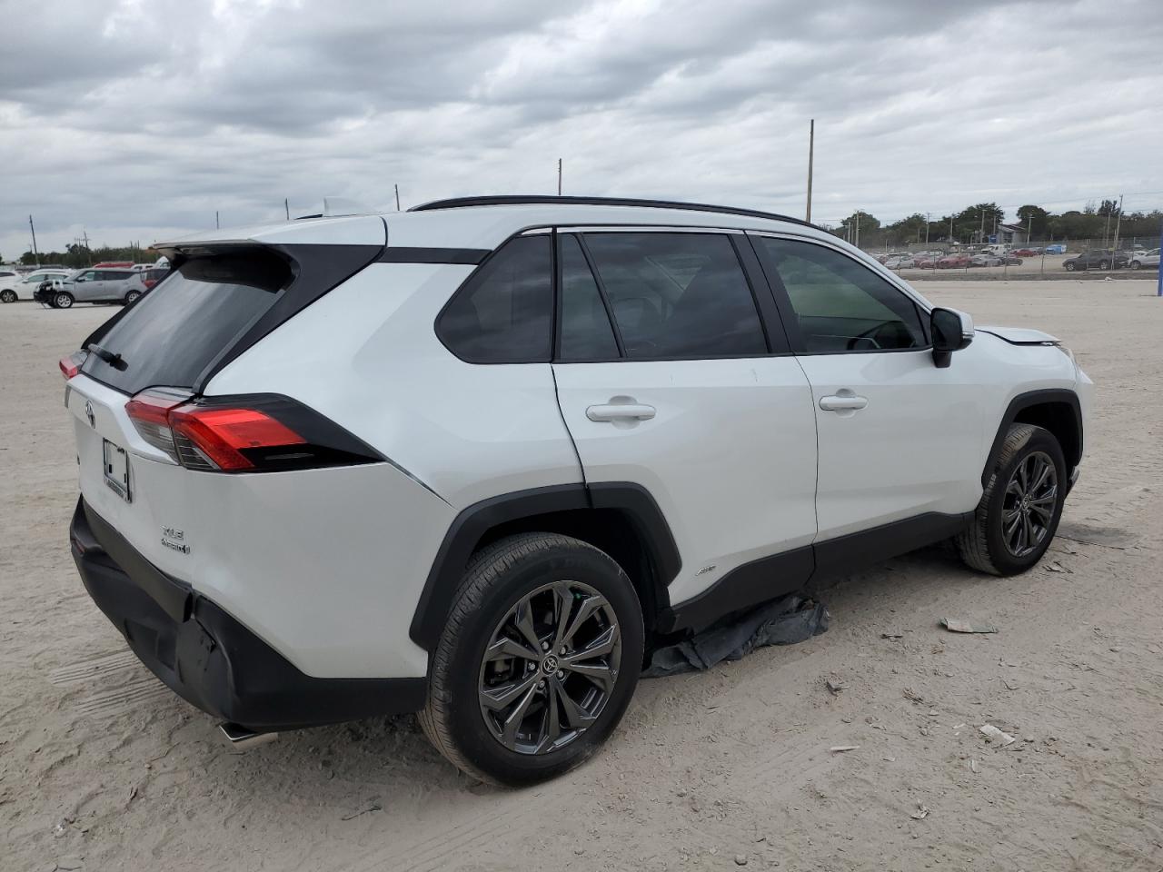 2023 Toyota RAV 4 - Image 3