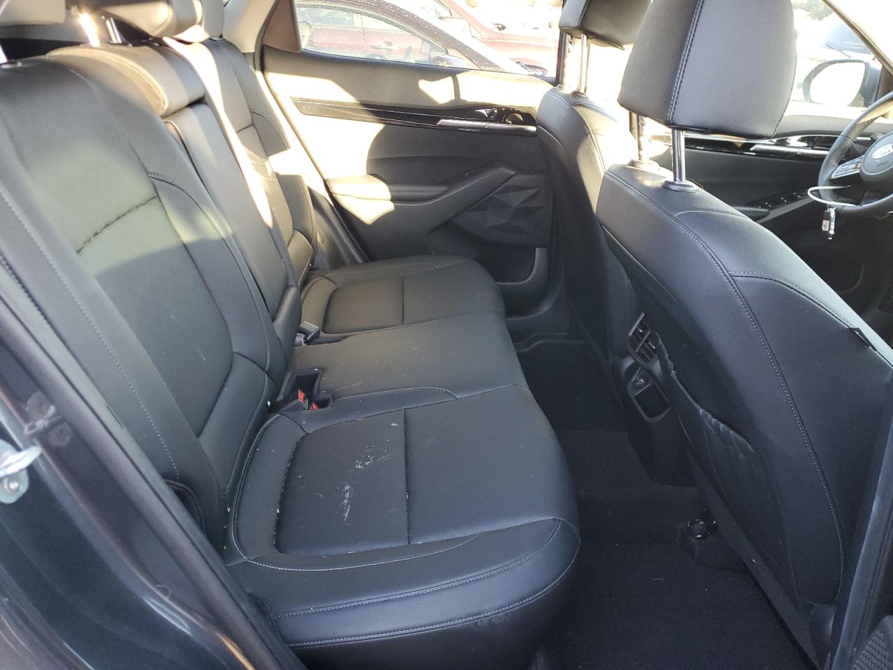 2021 Kia Seltos - Image 11