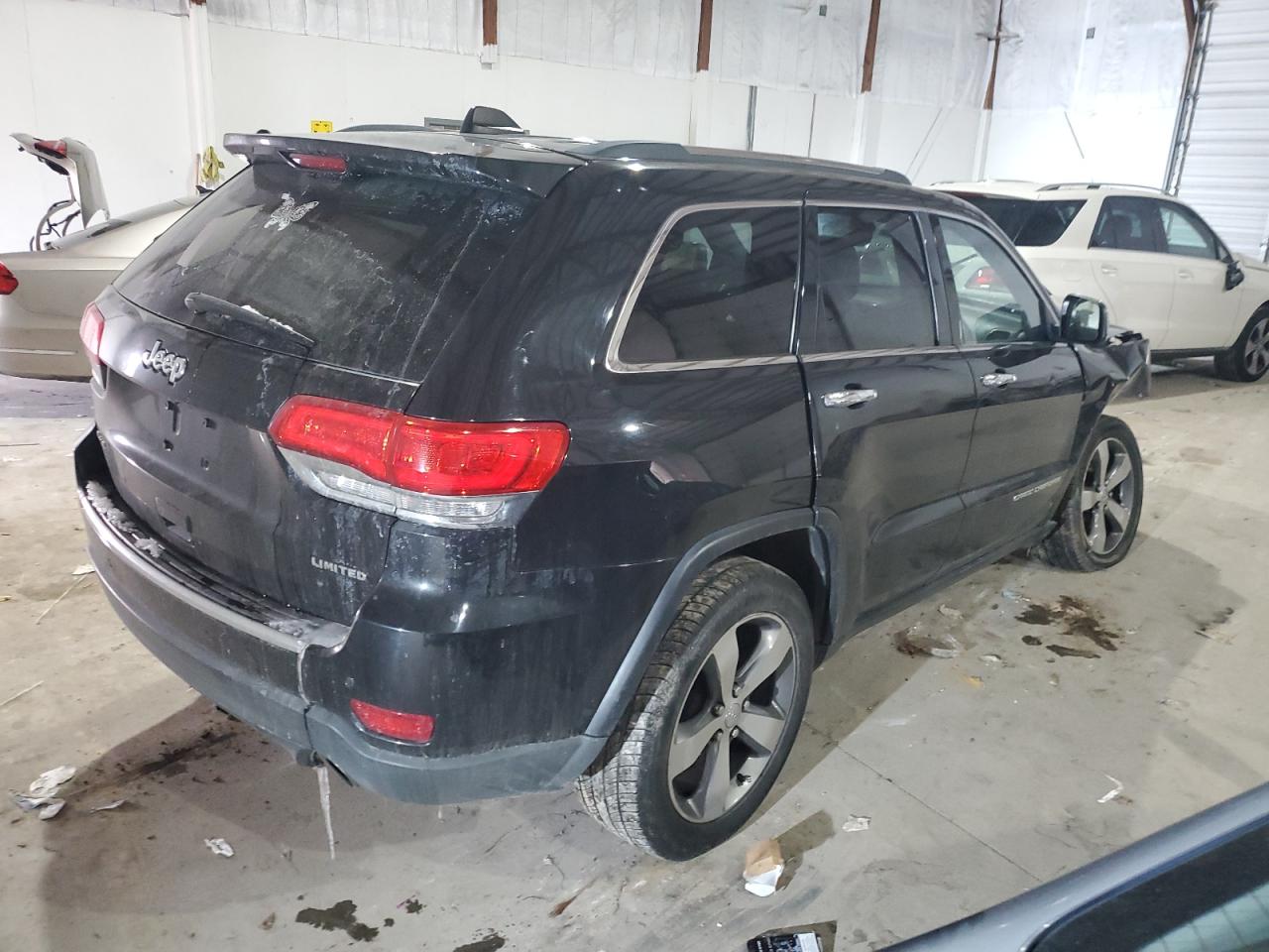 2015 Jeep Grand Cherokee - Image 3