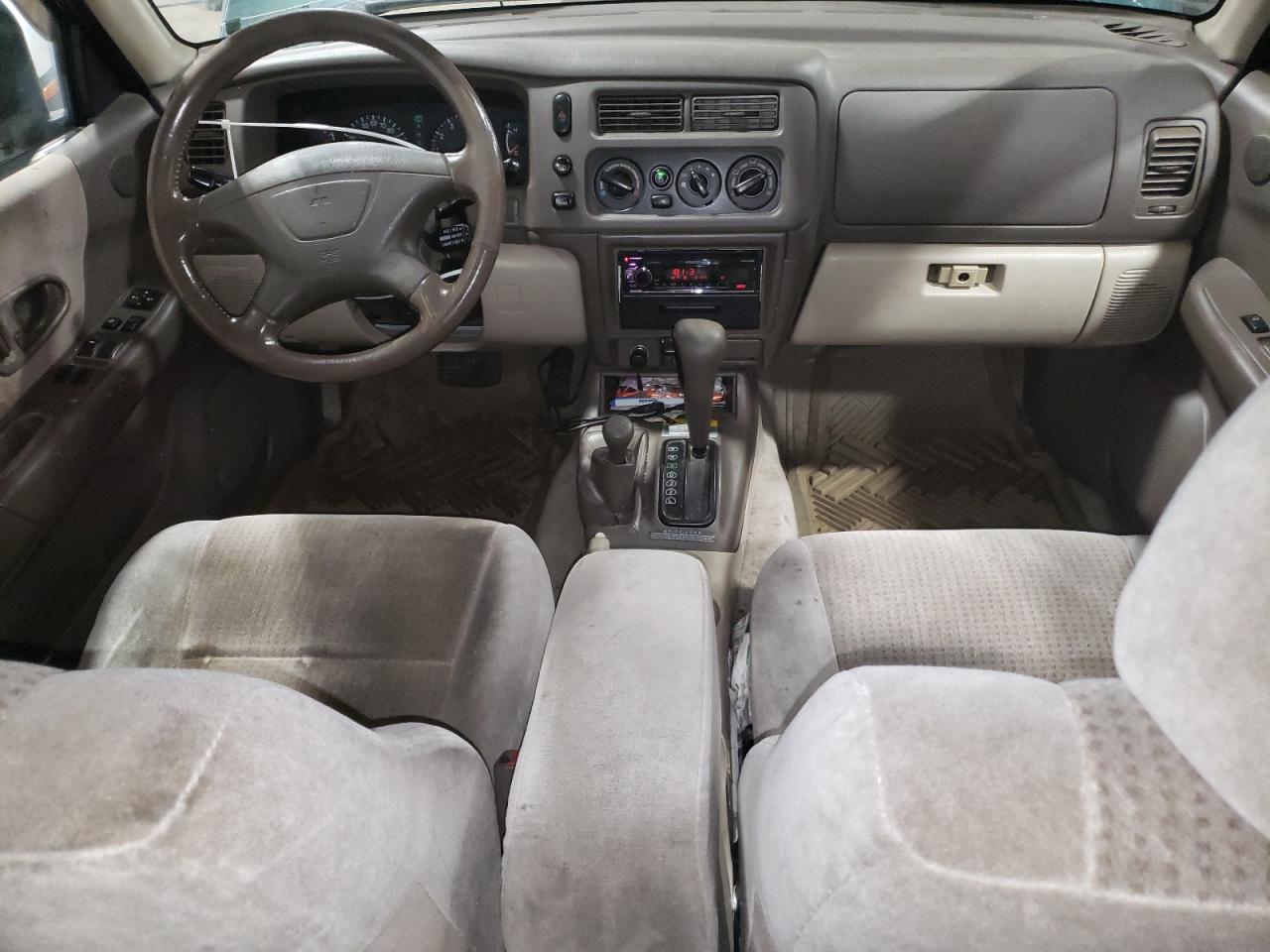 2000 Mitsubishi Montero - Image 8