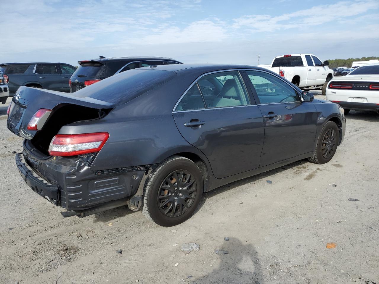 2011 Toyota Camry - Image 3
