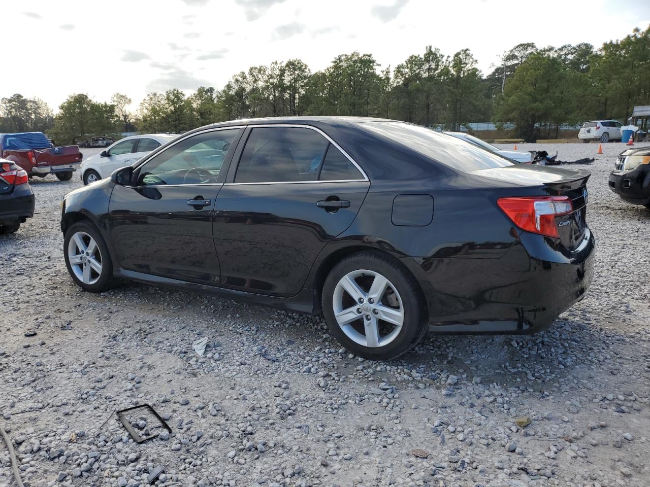 2014 Toyota Camry - Image 2